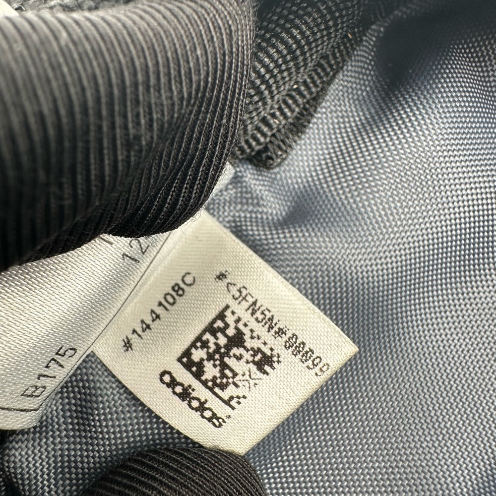Adidas Black Belt Bag with Sporty Minimalist Design - Picture 8 of 8